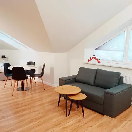 Klwatecka 20 아파트호텔 라돔