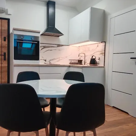 Klwatecka 20 Lägenhetshotell 4*