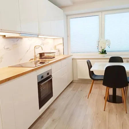 Klwatecka 20 Lägenhetshotell Radom