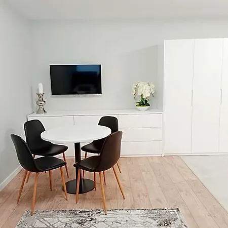 Klwatecka 20 Aparthotel Radom