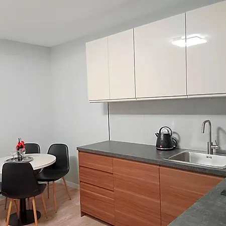 Klwatecka 20 4* Radom