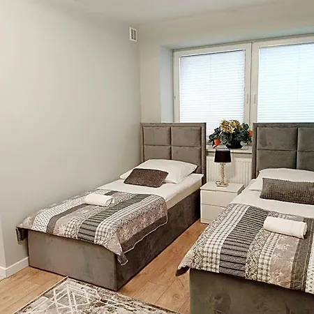 Klwatecka 20 4* Radom